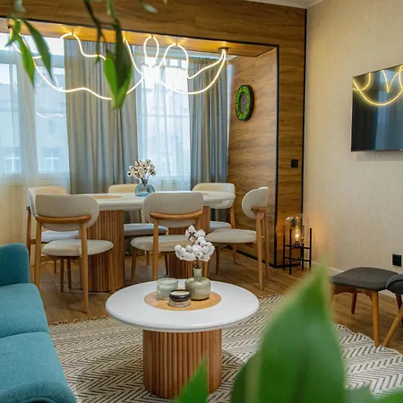 Golden Light - 3br Luxury 아파트